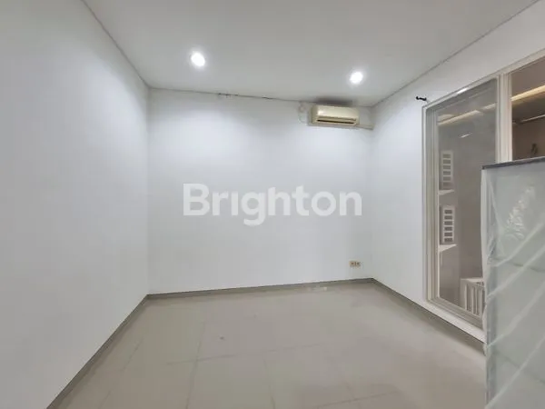 image RUMAH PANTAI MENTARI OCEAN PARK 2 LANTAI SIAP HUNI SURABAYA (4)