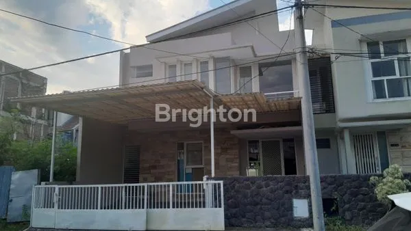 image RUMAH PANTAI MENTARI OCEAN PARK 2 LANTAI SIAP HUNI SURABAYA (1)