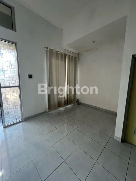 image RUMAH 1 LANTAI KOSONGAN NEW VALENCIA BALIKPAPAN REGENCY (6)