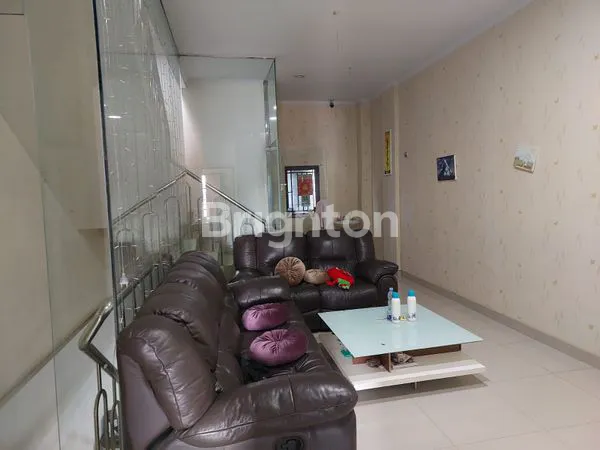 image JELAMBAR KAVLING POLRI 4LANTAI , JAKARTA BARAT (3)