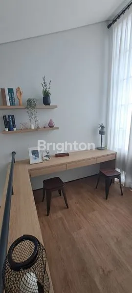 image RUMAH AMERICAN CLASSIC GRAND DUTA CITY SUMMARECON CROWN GADING HARAPAN INDAH BEKASI   (3)