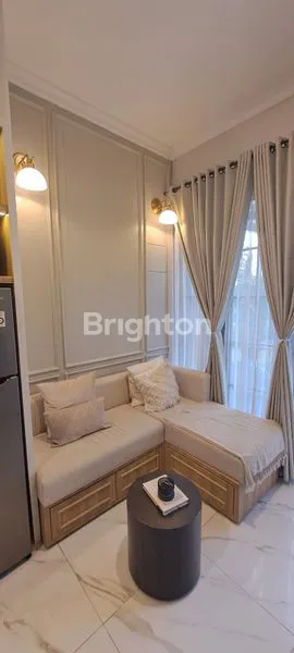 image RUMAH AMERICAN CLASSIC GRAND DUTA CITY SUMMARECON CROWN GADING HARAPAN INDAH BEKASI (2)