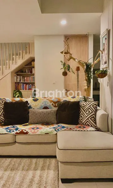 image CEPAT MURAH SIAP HUNI FULLY FURNISHED DI CIGANJUR JAGAKARSA JAKARTA SELATAN (4)