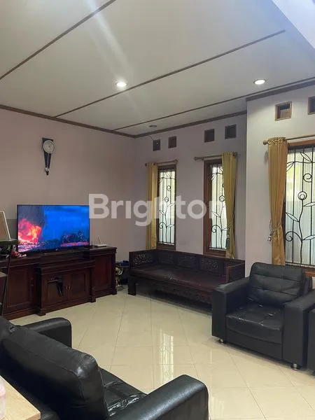image RUMAH CANTIK 2 LANTAI SIAP HUNI (6)