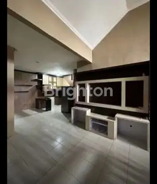 image RUMAH LUAS DI PERUMAHAN BORNEO PARADISO  (6)