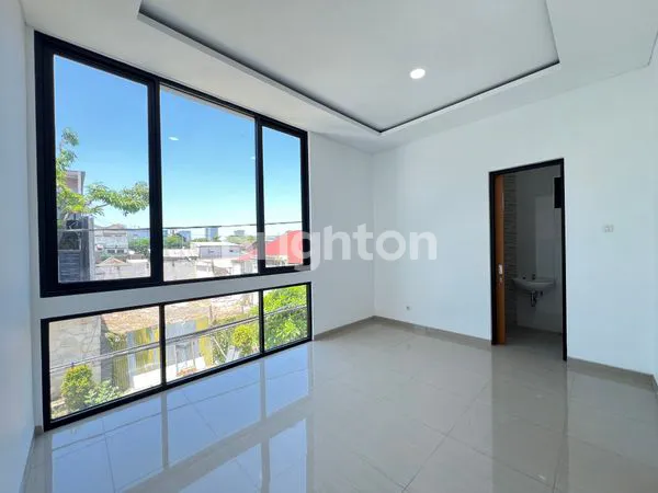 image GADING PANTAI DEKAT KENJERAN BABATAN PANTAI (4)