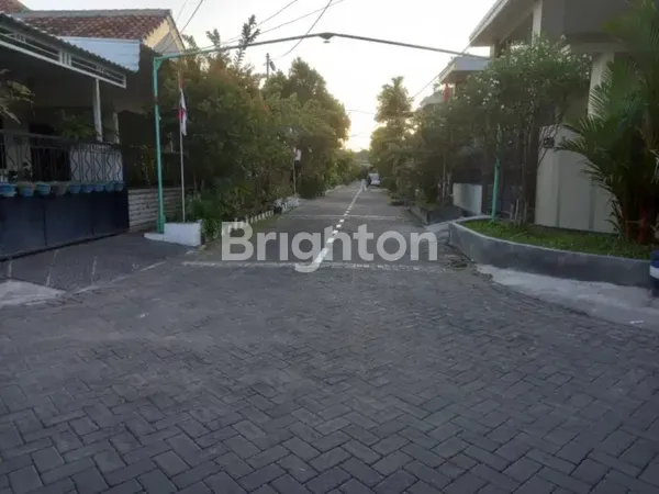 image DIJUAL RUMAH 10 X 20M² DEKAT MERR STIKOM DI WONORUNGKUT  (2)