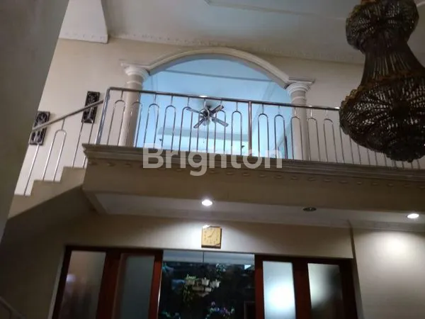 image RUMAH DENGAN KEAMANAN 24 JAM DI AREA PERUMAHAN KLENDER JAKARTA TIMUR. WILAYAH SANGAT STRATEGIS DAN NYAMAN. #HARGA NEGO ! (6)