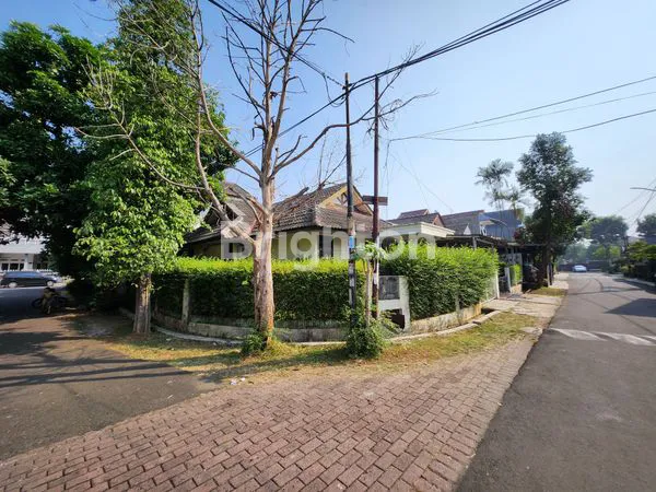 image RUMAH HOOK DI BSD LAMA SEKTOR 1.2   (1)