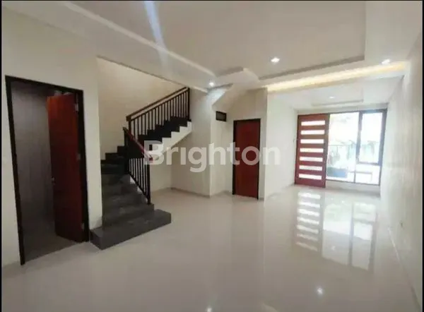 image RUMAH PANTAI MENTARI KENJERAN 2 LANTAI BARU GRESS (7)