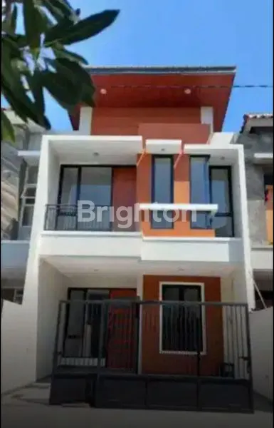 image RUMAH PANTAI MENTARI KENJERAN 2 LANTAI BARU GRESS (1)