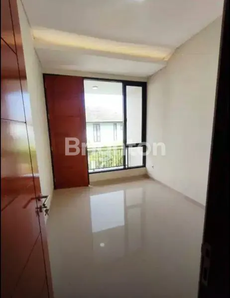 image RUMAH PANTAI MENTARI KENJERAN 2 LANTAI BARU GRESS (4)