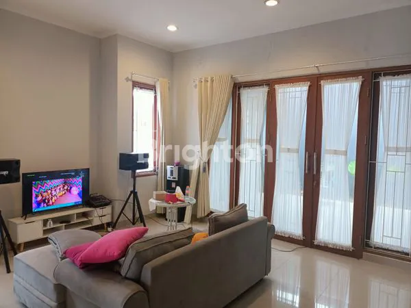 RUMAH EXCLUSIVE MINIMALIS MODERN CHERRY FIELD BANDUNG