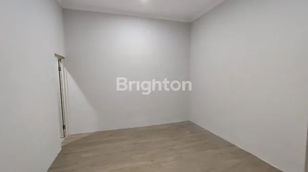 image RUMAH NEW MINIMALIS DI JALAN RUNGKUT MENANGGAL  (5)