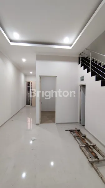 image RUMAH NEW MINIMALIS DI JALAN RUNGKUT MENANGGAL  (6)