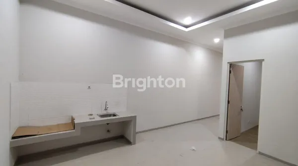 image RUMAH NEW MINIMALIS DI JALAN RUNGKUT MENANGGAL  (8)