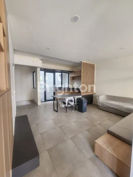 image RUMAH BARU 2 LANTAI FULL FURNISHED DI TANAKAYU, BSD (2)