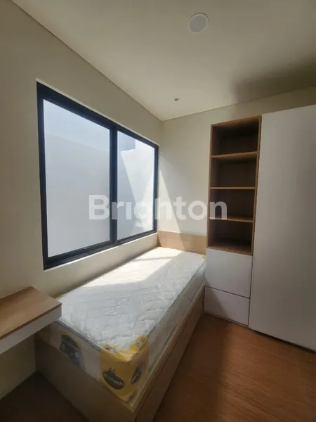 image RUMAH BARU 2 LANTAI FULL FURNISHED DI TANAKAYU, BSD (6)