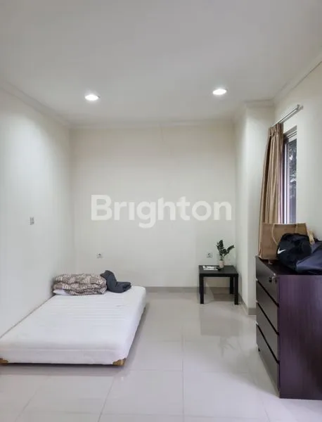 image THOMSON SUMMARECON GADING SERPONG TANGERANG (5)