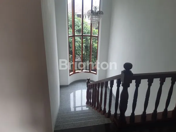 image RUMAH MEWAH MODERN DI LOKASI PUNCAK DIENG (2)