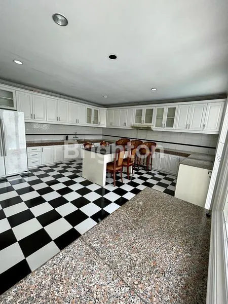 image RUMAH MEWAH PONDOK INDAH JAKARTA SELATAN (5)