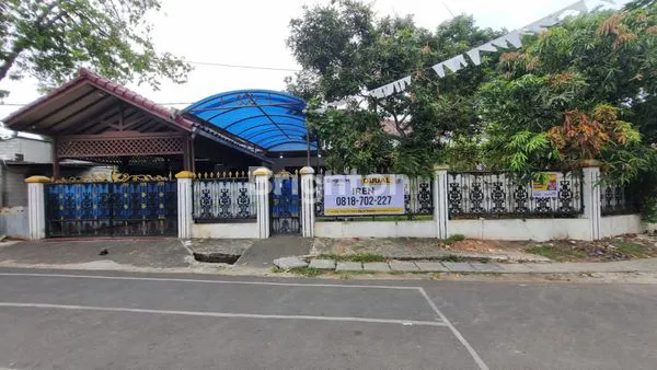 image RUMAH HUK DI KOMPLEKS DDN KARANG TENGAH TANGERANG (1)