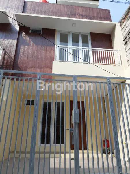 image RUMAH 3LANTAI JELAMBAR SIAP HUNI GROGOL PETAMBURAN JAKARTA BARAT  (1)