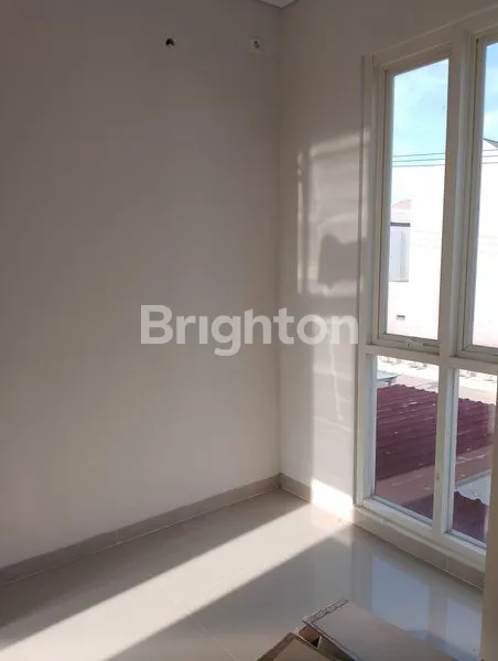 image DIJUAL/DISEWAKAN RUMAH 2 LANTAI SMARTHOME MODERN SYSTEM - RUMAH TAMAN PONDOK JATI GELURAN SIDOARJO (3)