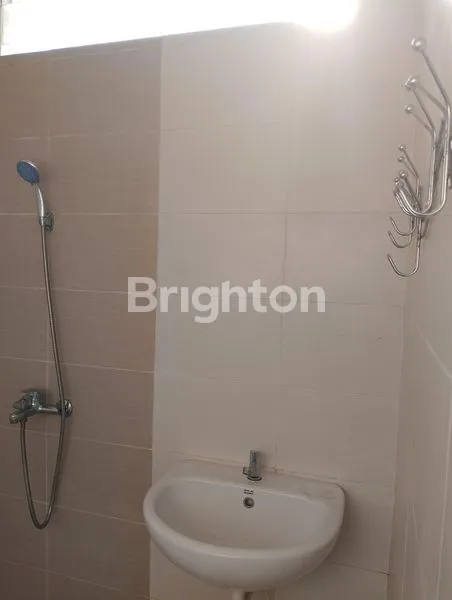 image DIJUAL/DISEWAKAN RUMAH 2 LANTAI SMARTHOME MODERN SYSTEM - RUMAH TAMAN PONDOK JATI GELURAN SIDOARJO (6)