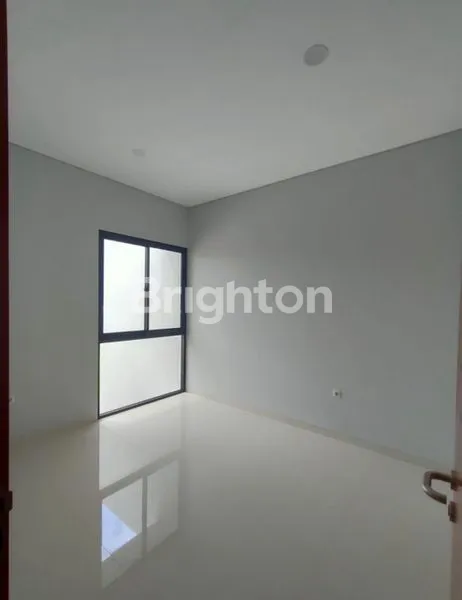 image DIJUAL RUMAH BARU BAGUS SIAP HUNI THI (3)
