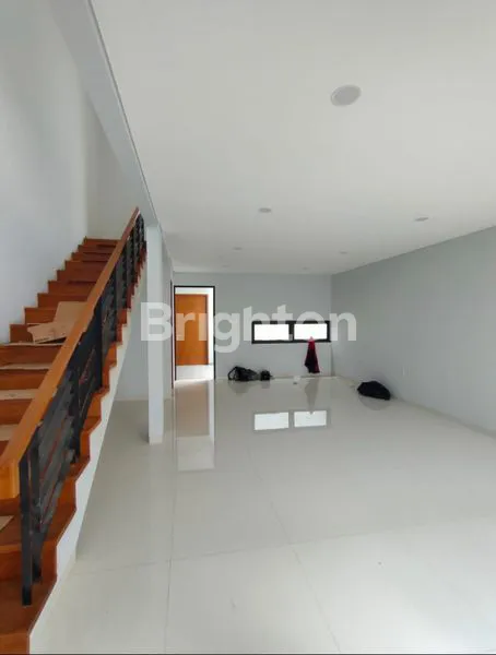 image DIJUAL RUMAH BARU BAGUS SIAP HUNI THI (1)