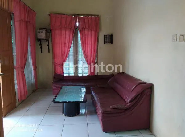 image VILLA KELUARGA YANG ASRI DILENGKAPI DENGAN KOLAM RENANG (8)