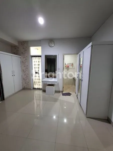 image RUMAH DI PERUMAHAN ALAYA (8)