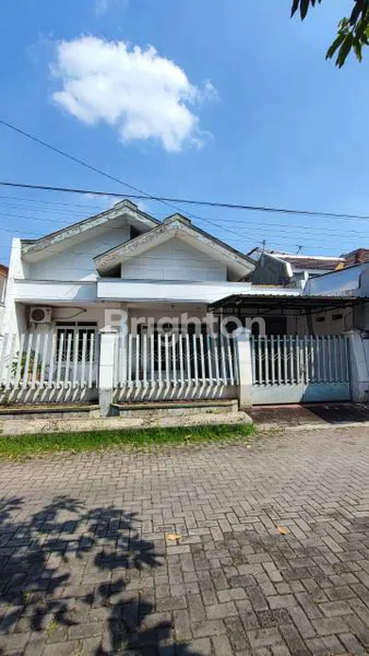 image RUMAH SOLO BARU LINGKUNGAN EKSKLUSIF (1)
