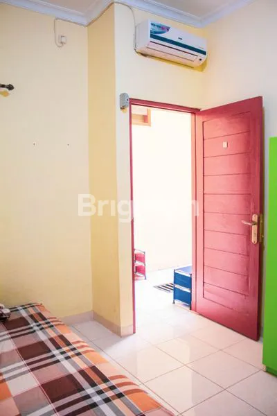 image DIJUAL KOS KOSAN 3 LANTAI SEMUA KAMAR TERISI LOKASI DIPUSAT KOTA (4)