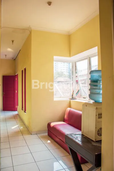 image DIJUAL KOS KOSAN 3 LANTAI SEMUA KAMAR TERISI LOKASI DIPUSAT KOTA (6)