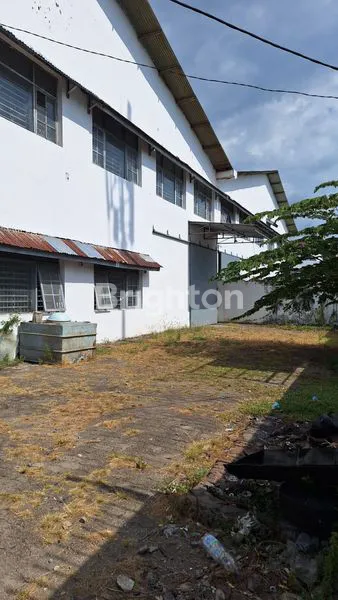 image GEDUNG+ KANTOR DAERAH PERGUDANGAN GALANGAN KAPAL (2)