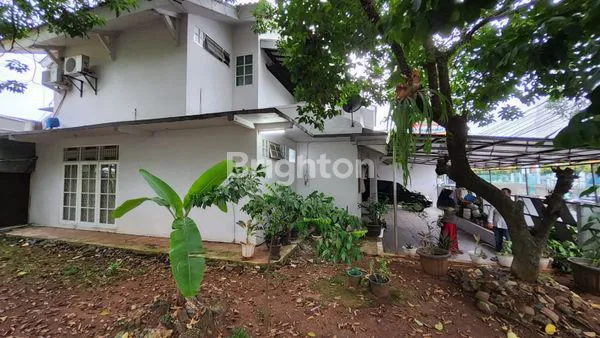 image RUMAH UNTUK USAHA DI BINTARO 9 (1)