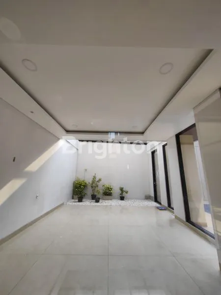 image RUMAH BARU DI LIPPO KARAWACI CENTRAL TANGERANG (2)