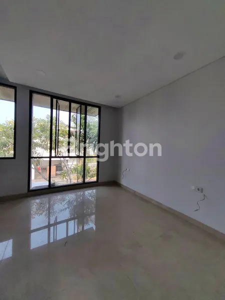image RUMAH BARU DI LIPPO KARAWACI CENTRAL TANGERANG (3)