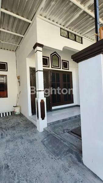 image RUMAH SECOND DAERAH KENJERAN SURABAYA TIMUR DEKAT MERR, MULYOSARI, UNAIR (2)
