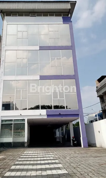 GEDUNG 5 LANTAI STAND ALONE SIAP PAKAI