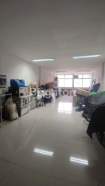 image RUKO 3 LANTAI DAAN MOGOT COCOK UNTUK KANTOR ATAU USAHA (8)