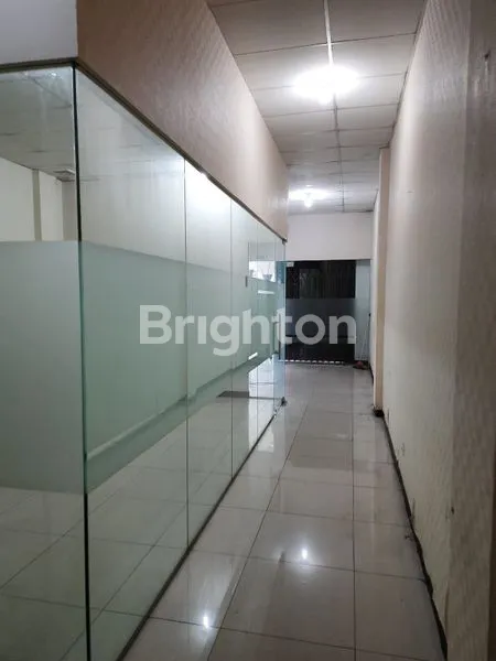 image RUKO 3 LANTAI DISEWAKAN DI TANGERANG (3)