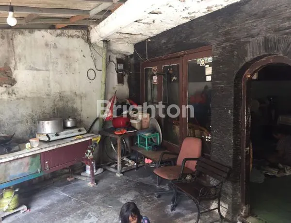 image RUMAH KAYU PUTIH, JARANG ADA, TEMBUS KE JALAN, (R 1244 J)  (4)