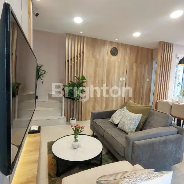 image RUMAH MEWAH SAMARA VILLAGE PARAMOUNT GADING SERPONG (2)