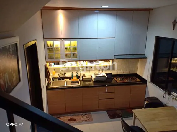 image RUMAH RAPI DAN SEMI FURNISH DI SAVIA (4)