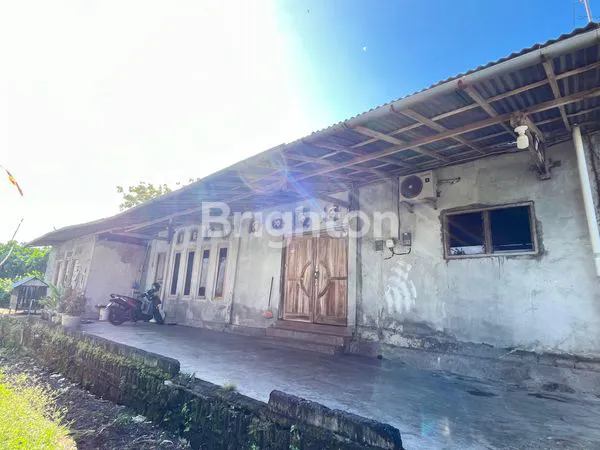 RUMAH CANTIK & NYAMAN LOKASI STRATEGIS DI TRENGGANA