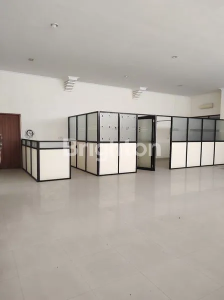 image RUKO 2 LANTAI SIAP PAKAI AREA HALMAHERA SEMARANG TIMUR (1)