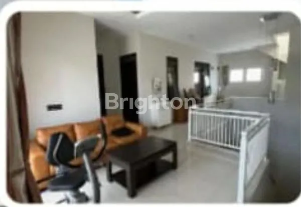 image DIJUAL CEPAT RUMAH CANTIK 3 LANTAI DI GRAND SHARON (3)